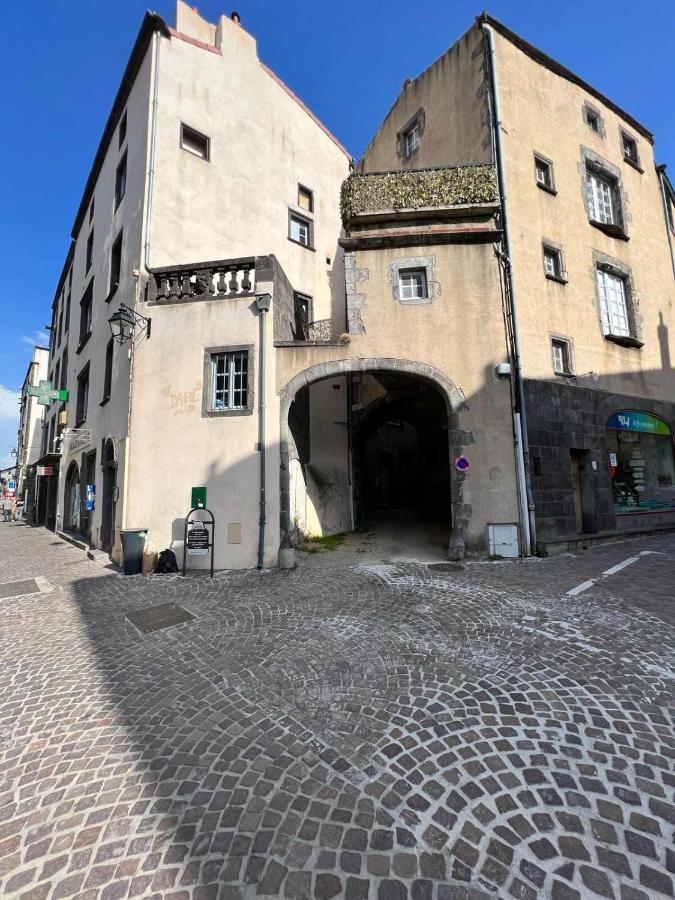 Charmant Studio, Au Coeur De La Ville De Riom Exterior foto